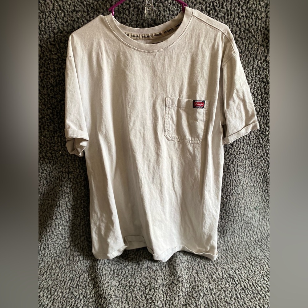 Wrangler Men's Cream Pocket Tee